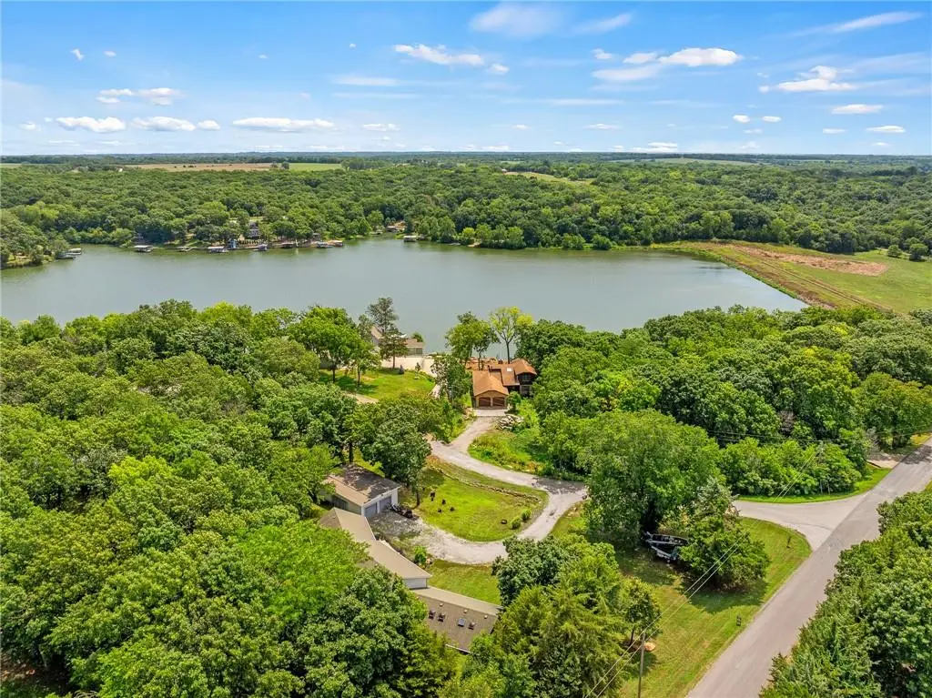 4815 Cheyenne Lane, McLouth, KS 66054 - Image #1