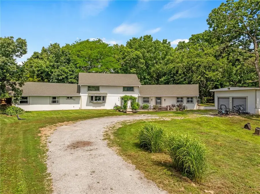 4815 Cheyenne Lane, McLouth, KS 66054 - Image #2