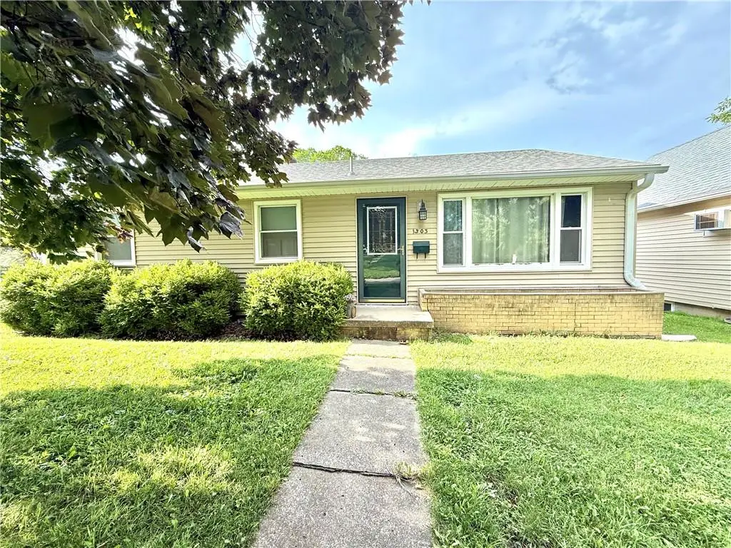 1303 E 3rd Street, Maryville, MO 64468 - #1