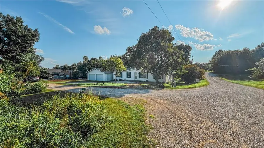 1 Deepwoods Court, Linn Valley, KS 66040 - Image #2