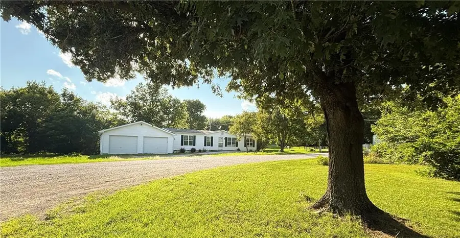 1 Deepwoods Court, Linn Valley, KS 66040 - Image #3