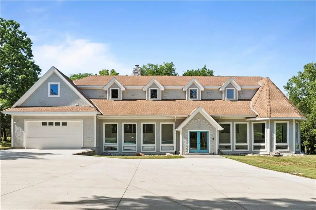 8270 W 172nd Terrace, Overland Park, KS 66085 - Image #1