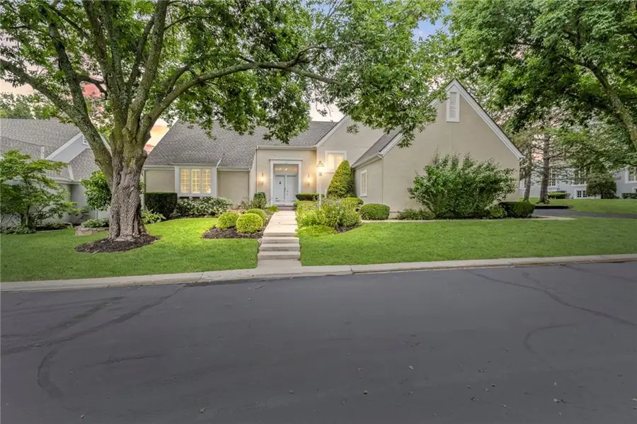 11221 Granada Lane, Leawood, KS 66211 - Image #2