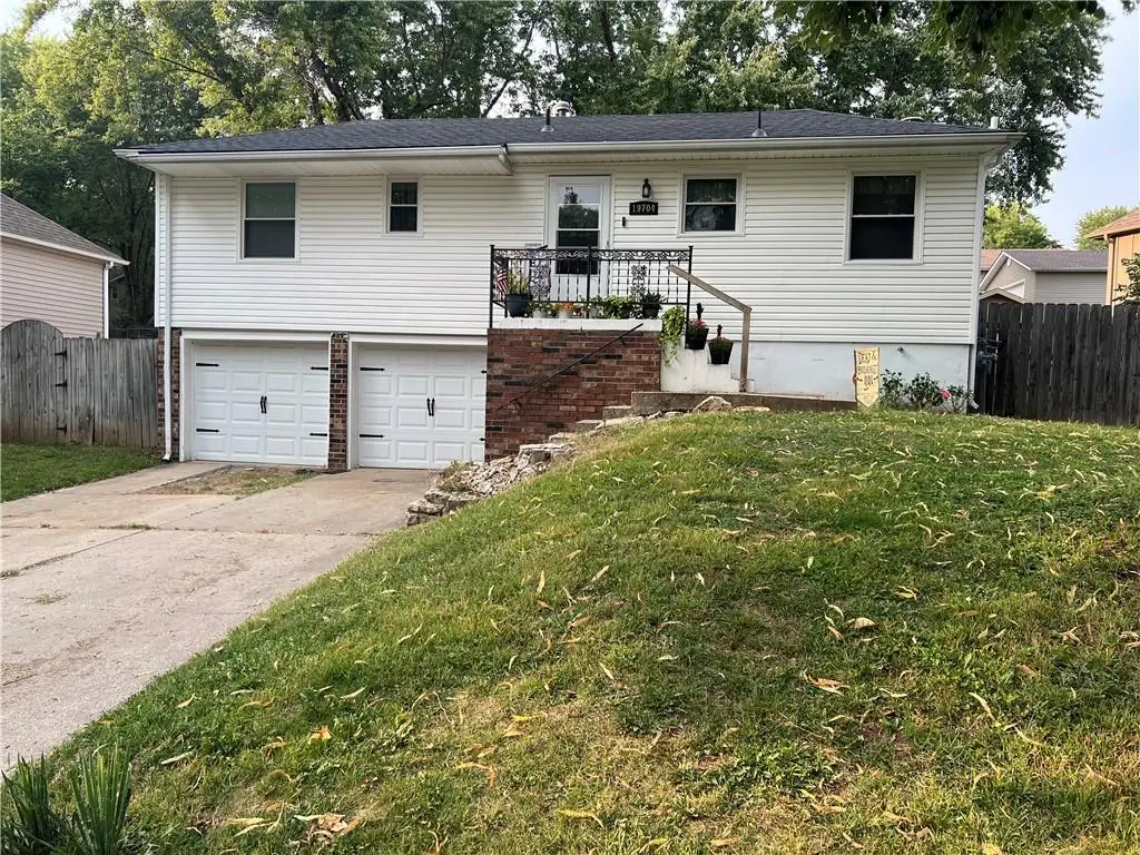 19704 E 14th Terrace N, Independence, MO 64056 - Image #1