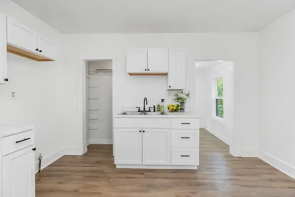 11230 Felton Street, Sugar Creek, MO 64108