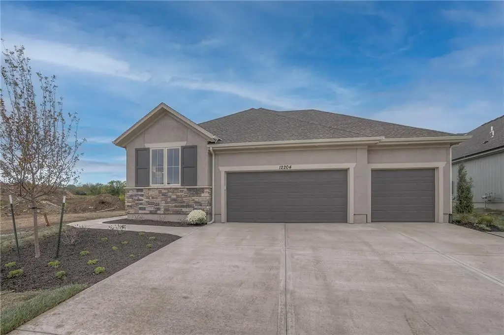 13849 Westgate Street, Overland Park, KS 66221 - #1