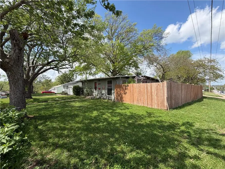 11120 E 36th Street S, Independence, MO 64052 - #3