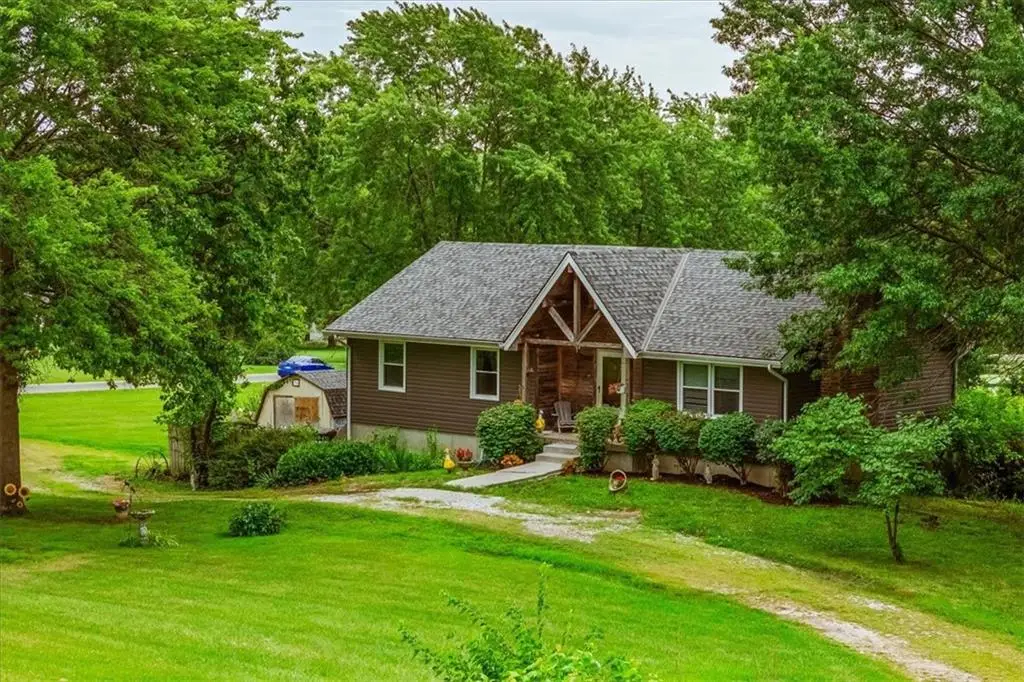 13501 E Prairie Drive, Peculiar, MO 64078 - Image #1