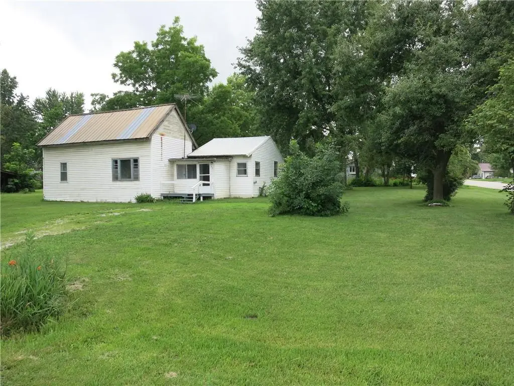 281 Maple Street, Kidder, MO 64649 - Image #1