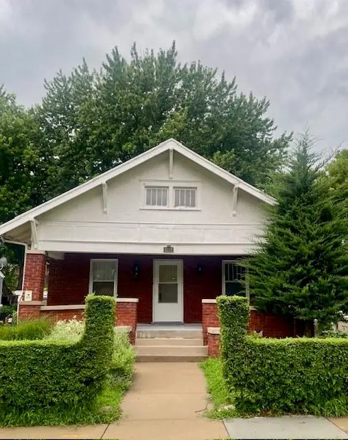 2222 N 3rd Street, St Joseph, MO 64505