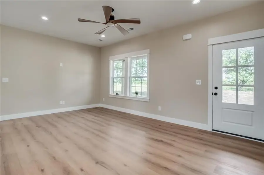 3559 Delaware Road, Pomona, KS 66076 - Image #3