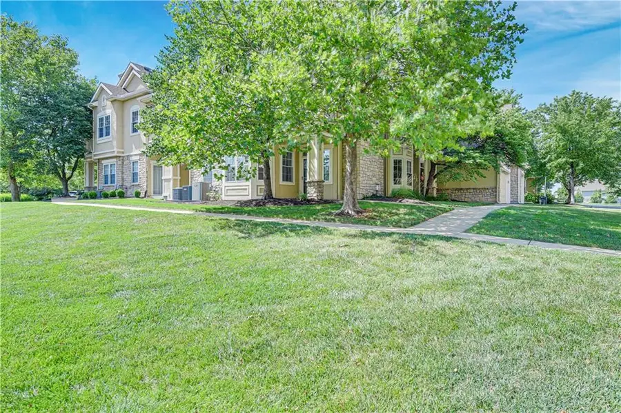 4523 W 159th Terrace #120, Overland Park, KS 66085 - Image #3