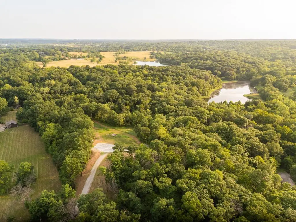 13404 Rickey Road, Kansas City, MO 64133 - Image #1