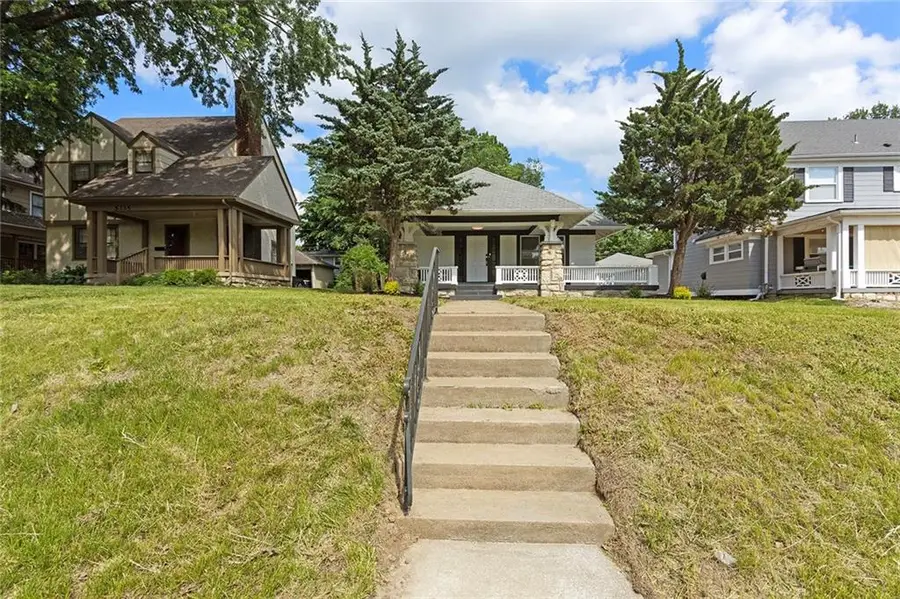 5339 Rockhill Road, Kansas City, MO 64110 - Image #2