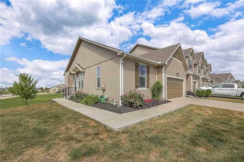 736 W Shawnee Court, Gardner, KS 66030 - Image #1