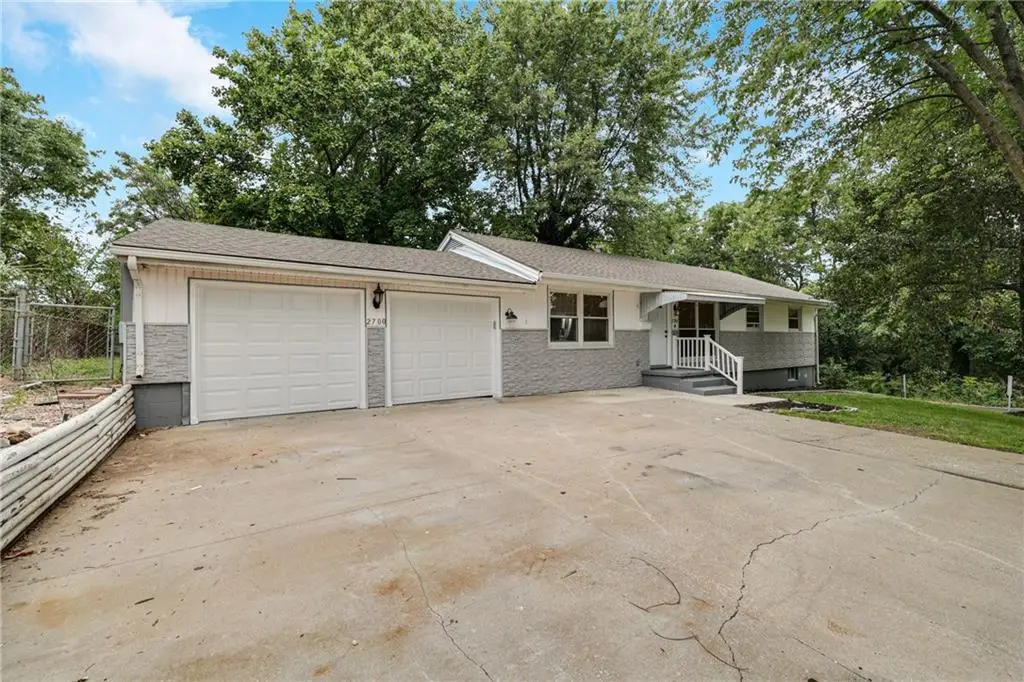 2700 Englewood Terrace, Independence, MO 64052 - Image #1