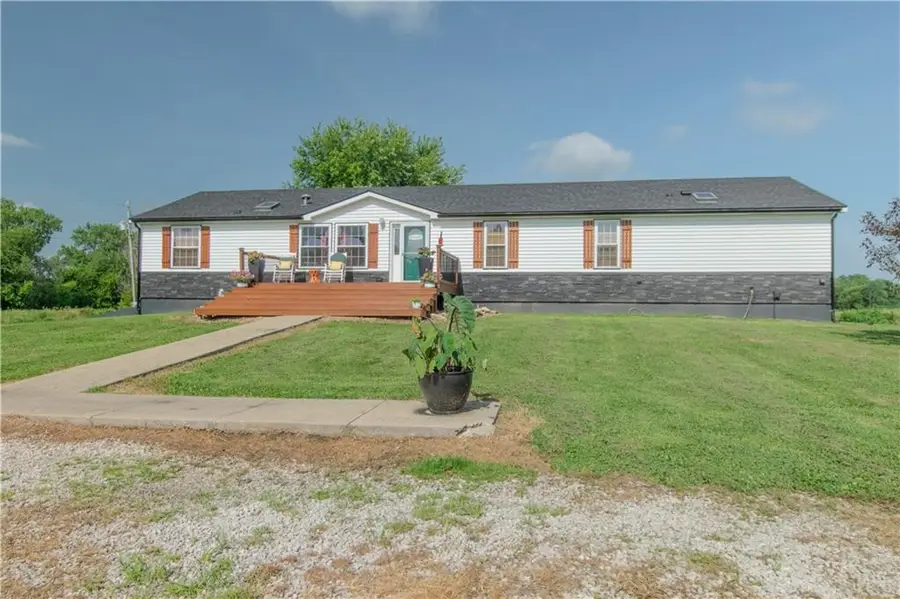 23020 S Valley Road, Pleasant Hill, MO 64080 - Image #2