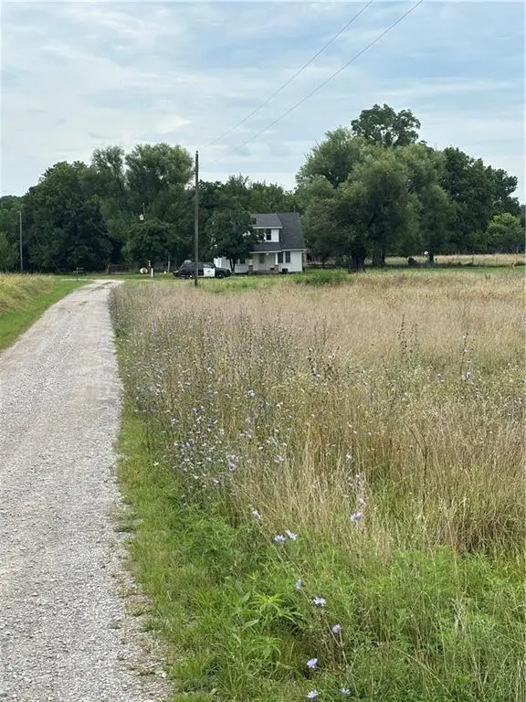 13585 Scott Lane, Pleasanton, KS 66075 - Image #2