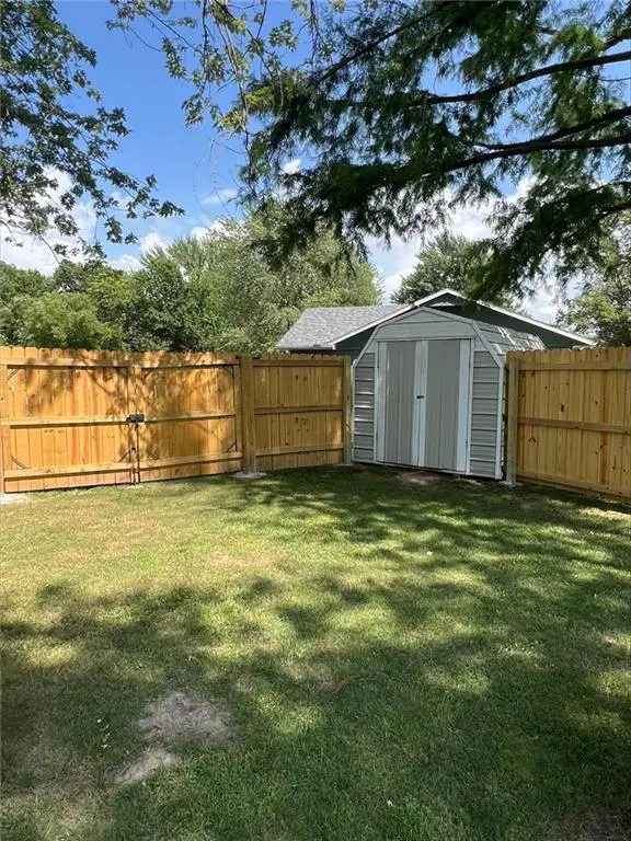 308 Caroline Drive, Frontenac, KS 66763 - Image #3