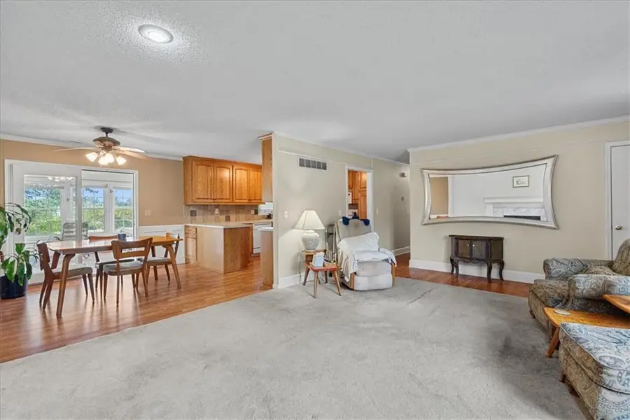 25204 S Blinker Light Road, Harrisonville, MO 64701 - Image #2