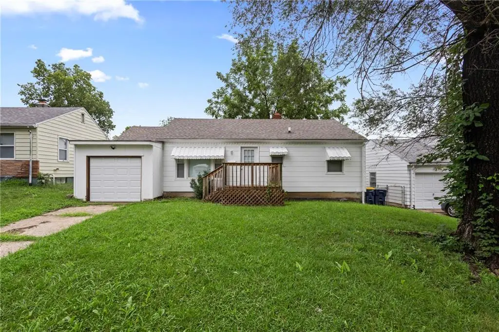 5711 S Benton Avenue, Kansas City, MO 64130 - Image #1