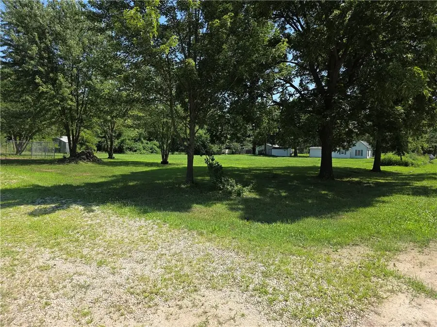 327 N 4th Street, Quenemo, KS 66528 - Image #2