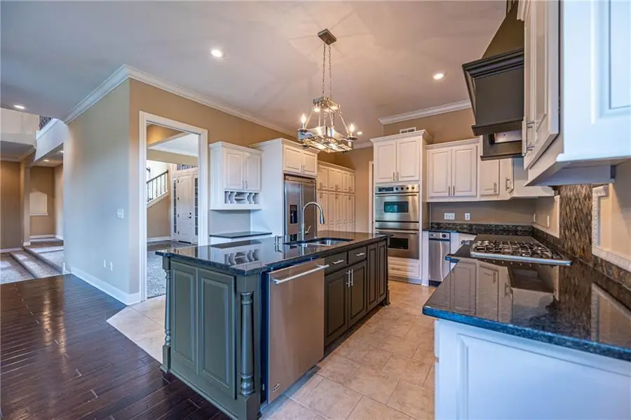 521 W Clark Street, Warrensburg, MO 64093 - Image #3