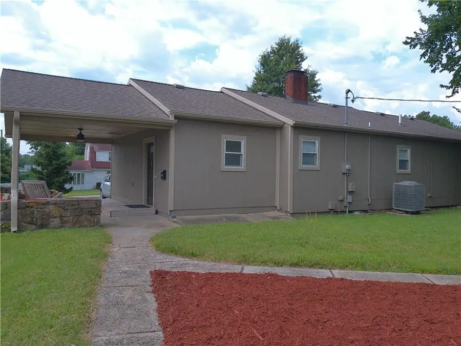 1034 E Peoria Street, Paola, KS 66071 - Image #3