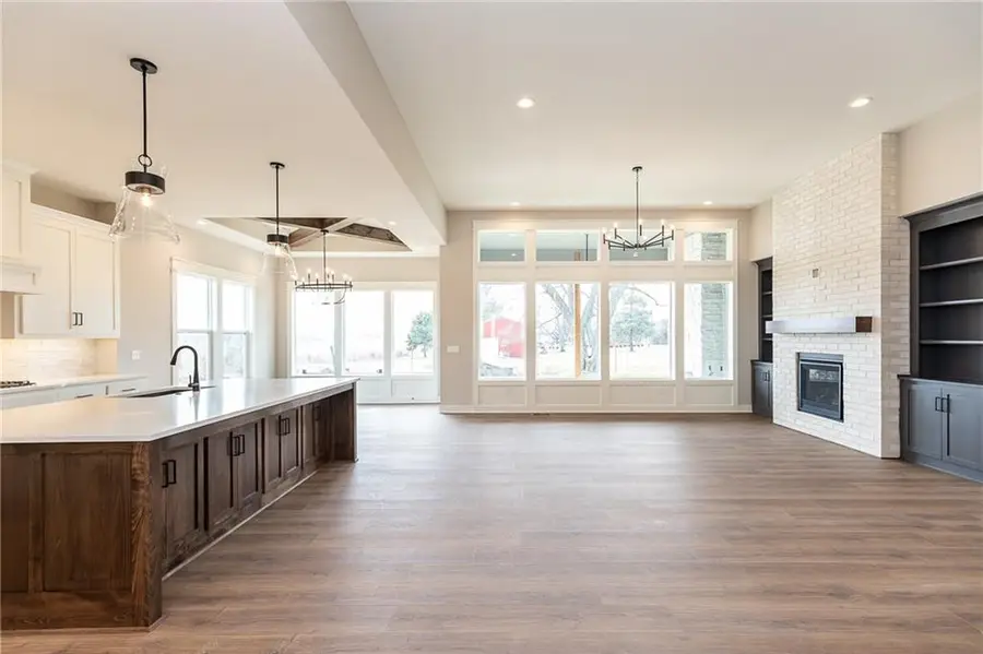 3812 W 187th Street, Overland Park, KS 66085 - Image #2