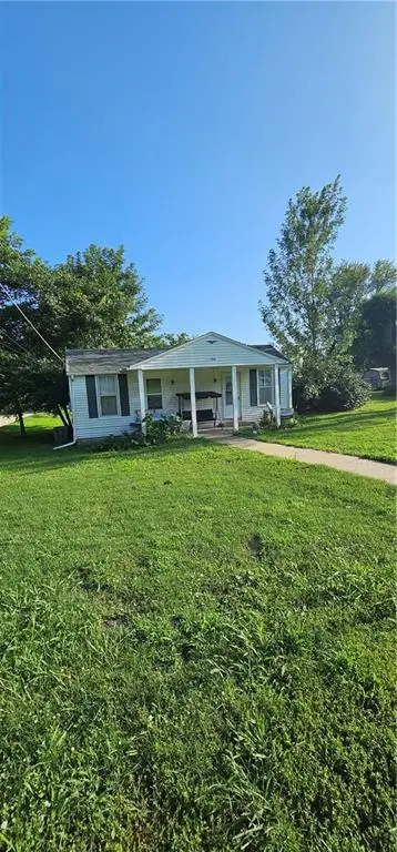 106 W Cedar Street, Waverly, MO 64096 - Image #2