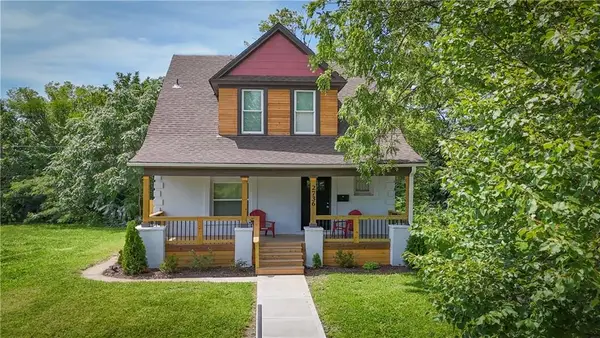 2736 Olive Street, Kansas City, MO 64109