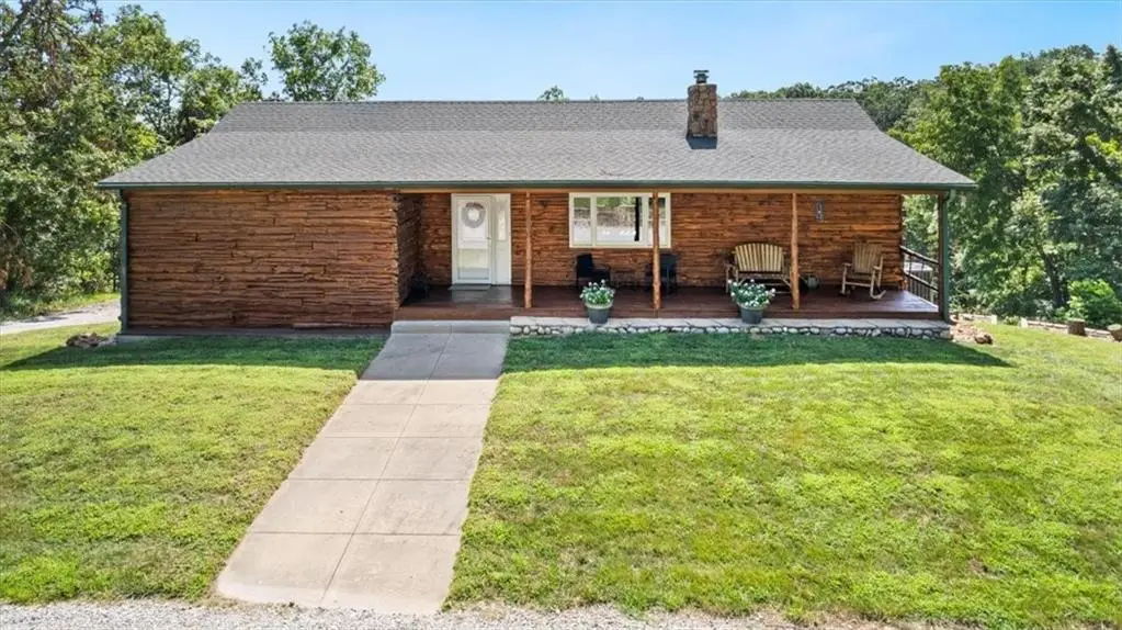 28060 Uncle Bob Avenue, Clinton, MO 64735 - Image #1