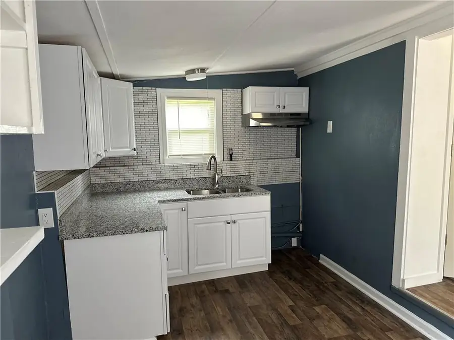 8510 Grandview Lane, Overland Park, KS 66212 - Image #2