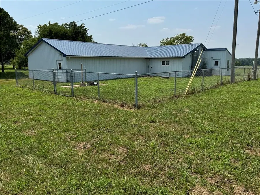 4775 S Highway 32 Highway, El Dorado Springs, MO 64744 - Image #2