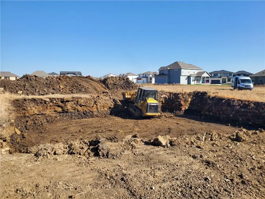 16959 S Illusion Street, Olathe, KS 66062 - Image #3