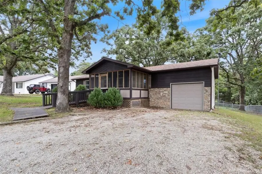 23209 Oakwood Circle, Hermitage, MO 65668 - Image #2