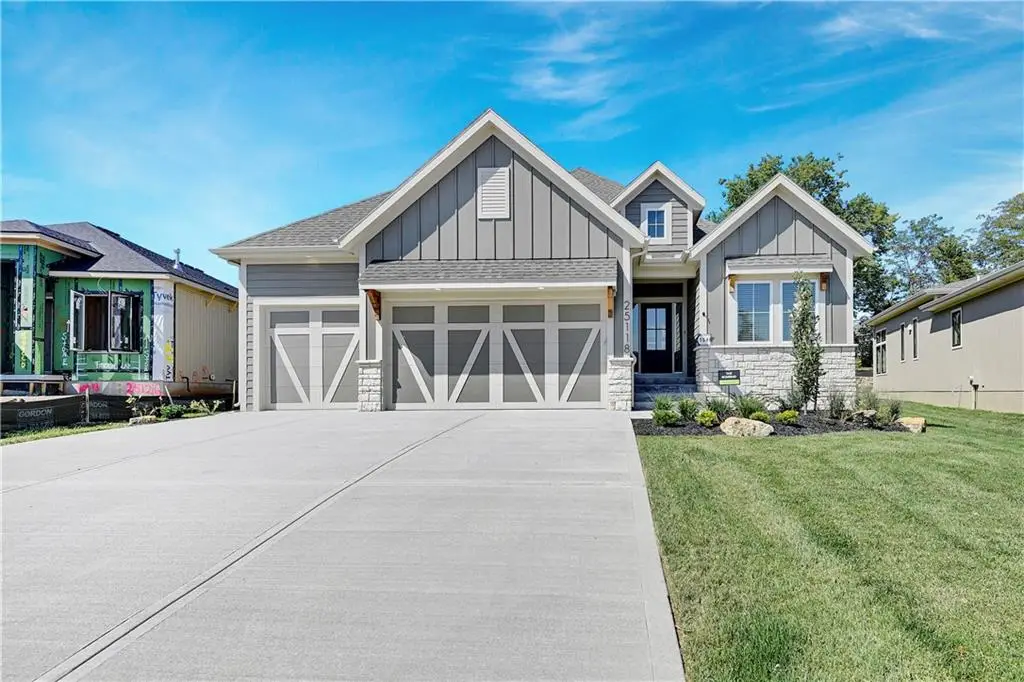 22092 W 94th Terrace, Lenexa, KS 66220 - Image #1