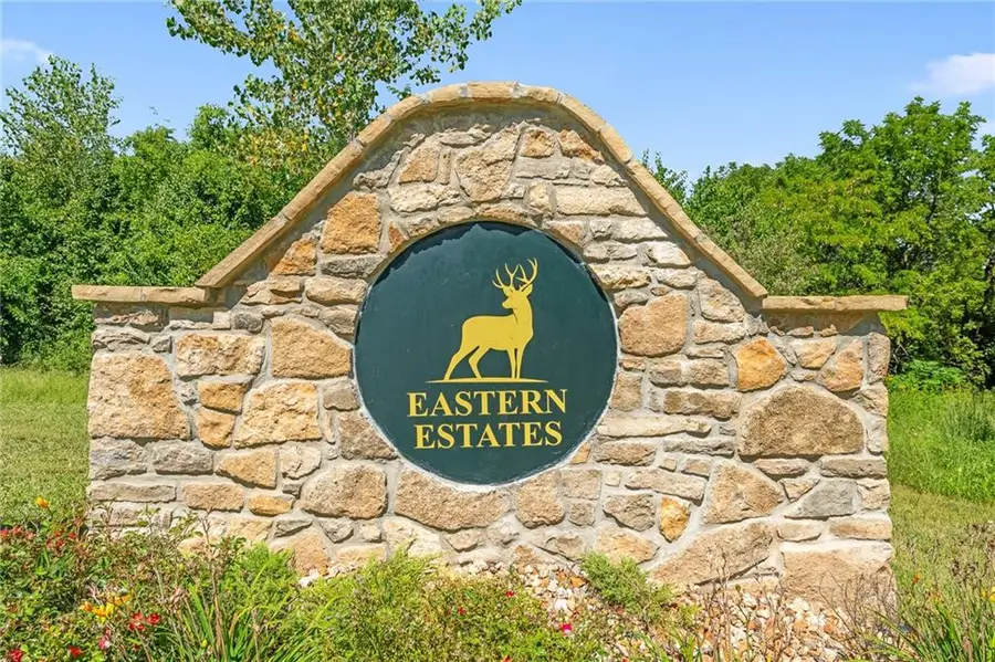 13320 Winner's Circle, Smithville, MO 64089 - Image #2