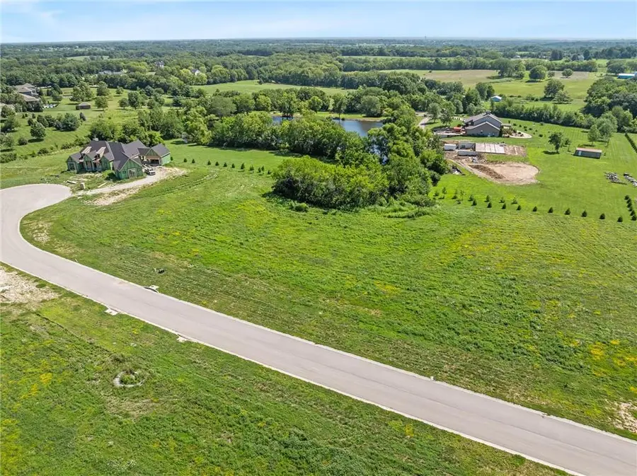 13311 Winner's Circle, Smithville, MO 64089 - Image #3