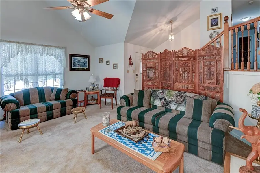 129 Brookwood Street, Lansing, KS 66043 - Image #2