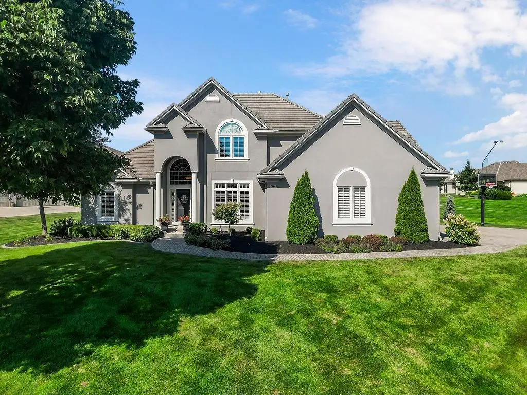 4721 SW Raintree Drive, Lees Summit, MO 64082 - Image #1