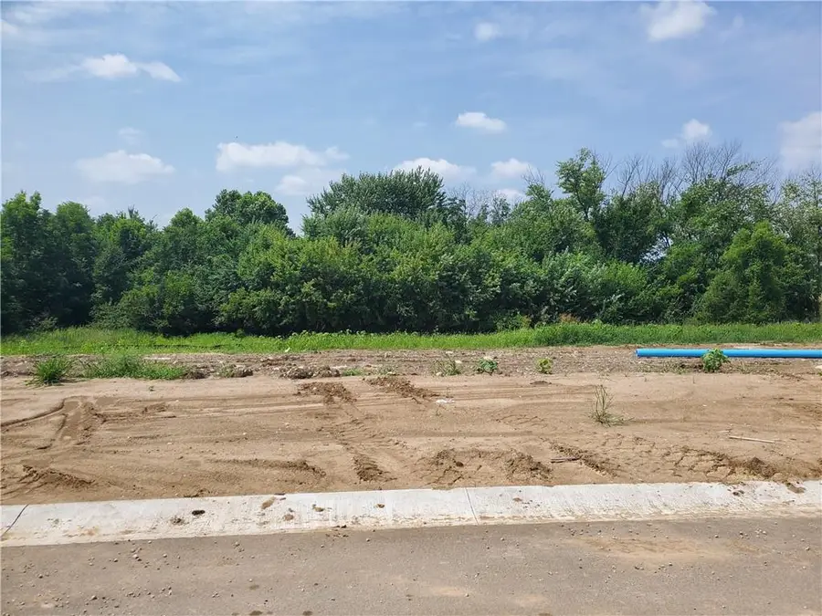 16938 S Illusion Street, Olathe, KS 66062 - Image #2