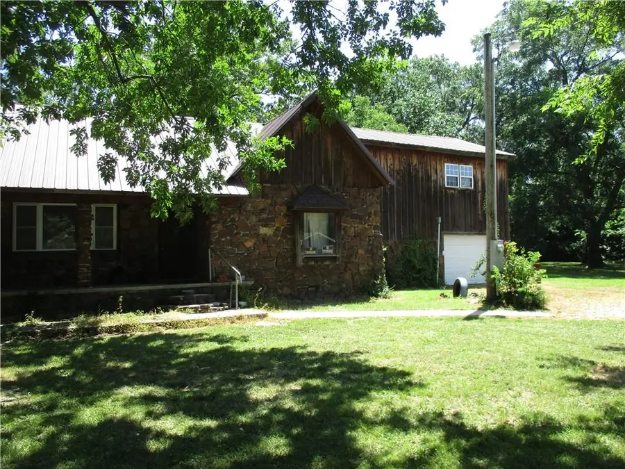 197 SW 92nd Terrace, Columbus, KS 66725 - Image #2