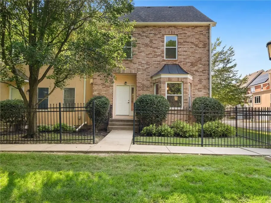 9755 N Lucerne Avenue, Kansas City, MO 64154 - Image #2