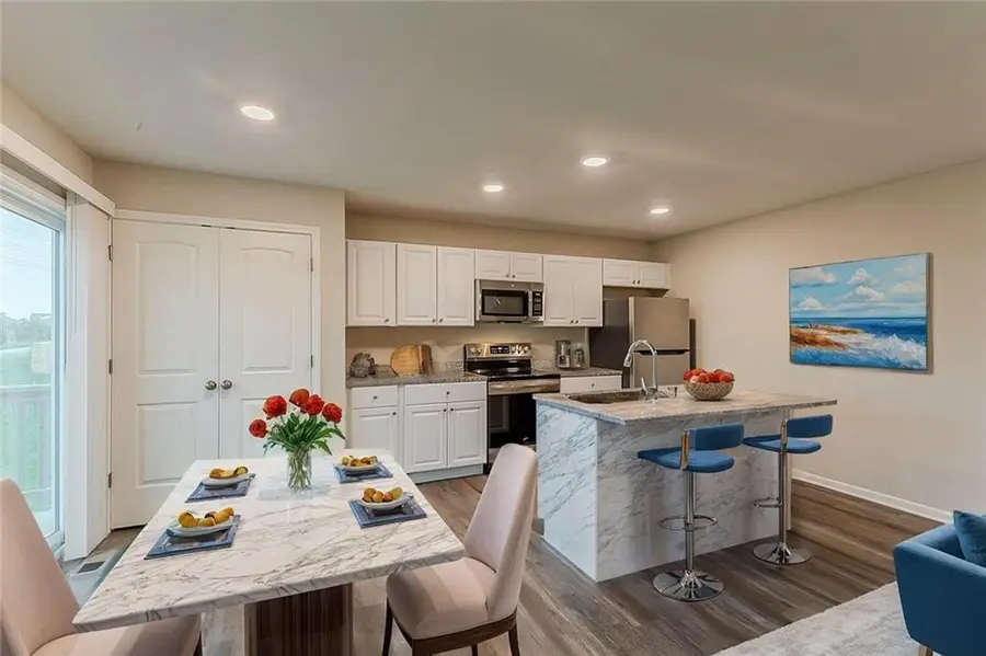 9806 E 219th Circle, Peculiar, MO 64078 - Image #3