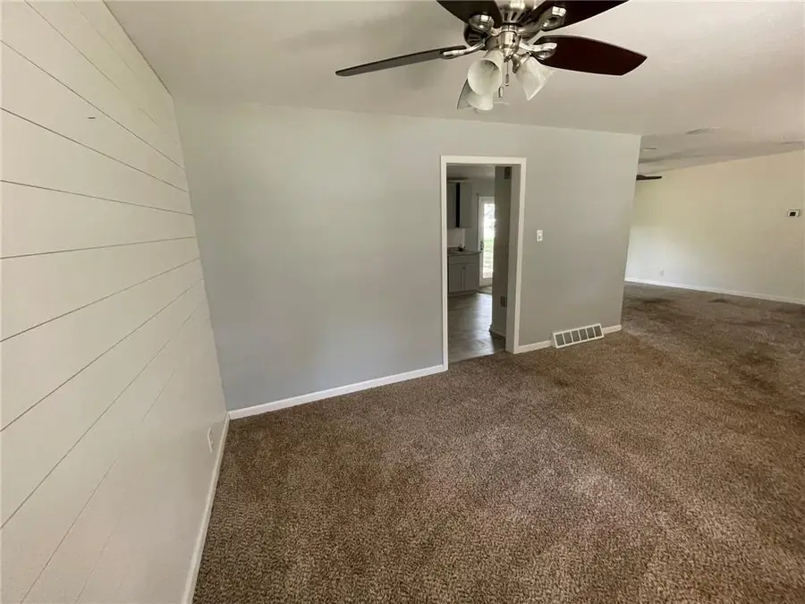 703 S 6th Street, Clinton, MO 64735 - Image #3