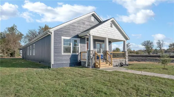 714 Chestnut Avenue, Osawatomie, KS 66064