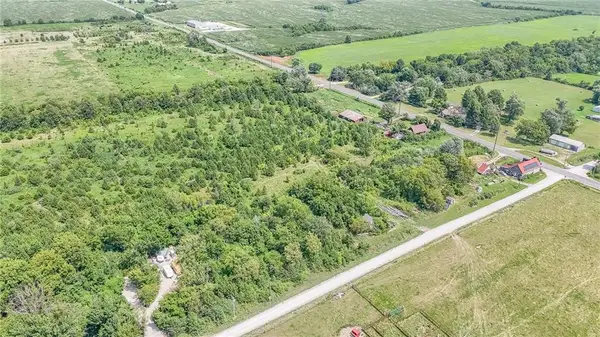 1246 SW 13 Highway, Leeton, MO 64761