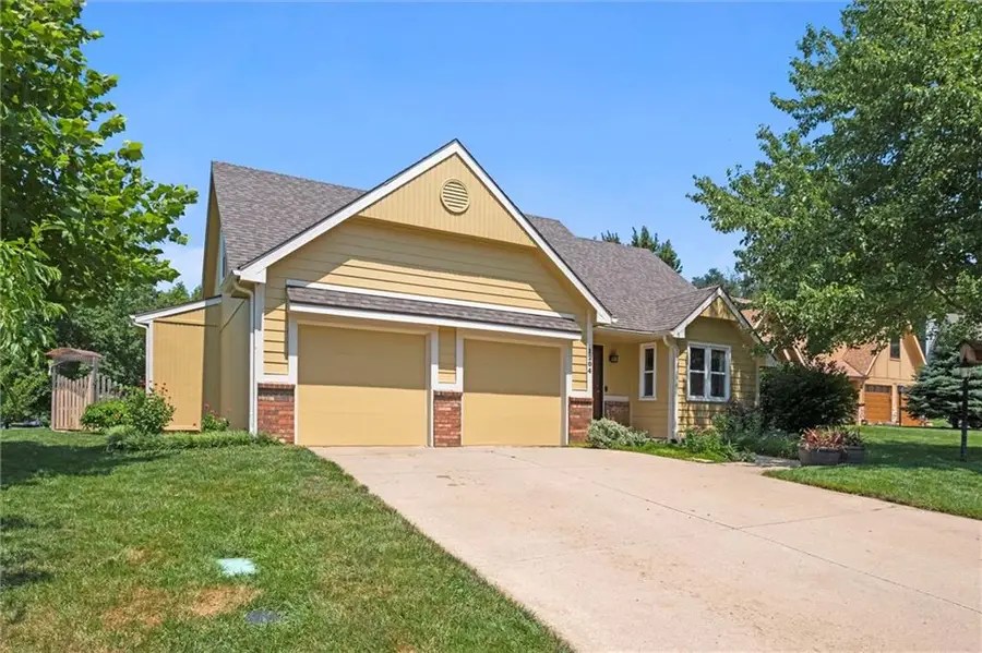1204 Chadwick Court, Lawrence, KS 66049 - Image #3