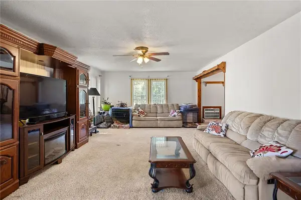 104 E 4th Street, Stover, MO 65078